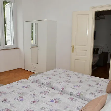 Three Bedroom Apartment 5 Min From Beach - Ae1560 Apartment